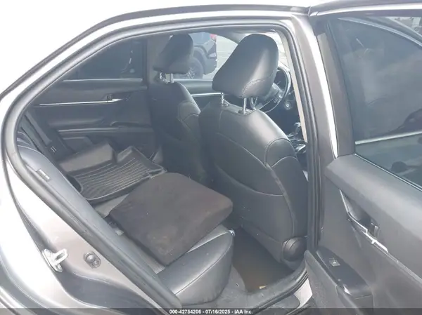 4T1B11HK5KU267062 2019 TOYOTA CAMRY - Image 8