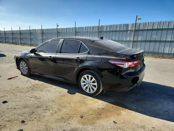 4T1B11HK5KU267756 2019 TOYOTA CAMRY - Image 2