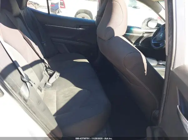 4T1B11HK5KU269121 2019 TOYOTA CAMRY - Image 8