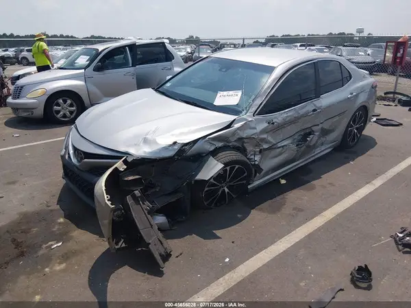 4T1B11HK5KU271175 2019 TOYOTA CAMRY - Image 2