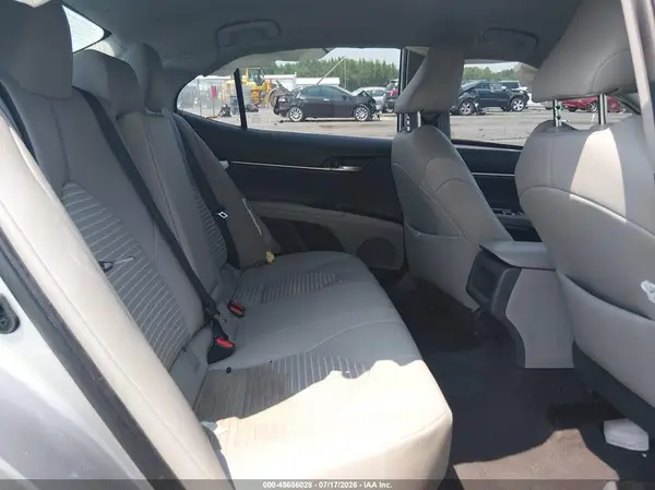 4T1B11HK5KU271175 2019 TOYOTA CAMRY - Image 8