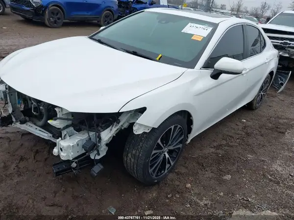 4T1B11HK5KU271273 2019 TOYOTA CAMRY - Image 2
