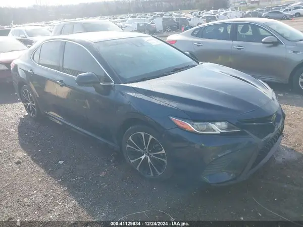 4T1B11HK5KU273041 2019 TOYOTA CAMRY - Image 1