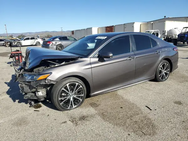 4T1B11HK5KU273654 2019 TOYOTA CAMRY - Image 1