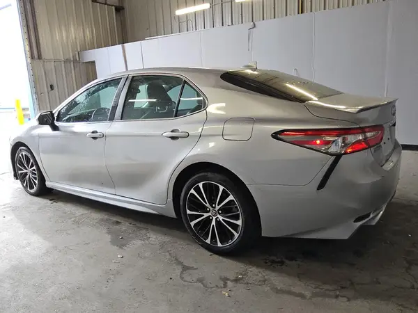 4T1B11HK5KU274058 2019 TOYOTA CAMRY - Image 2