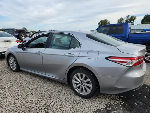 4T1B11HK5KU285478 2019 TOYOTA CAMRY - Image 2
