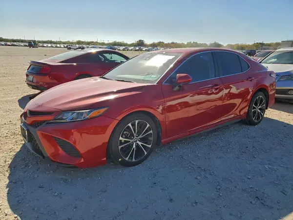 4T1B11HK5KU288526 2019 TOYOTA CAMRY - Image 1