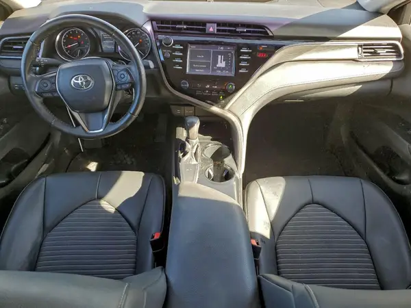 4T1B11HK5KU288526 2019 TOYOTA CAMRY - Image 8