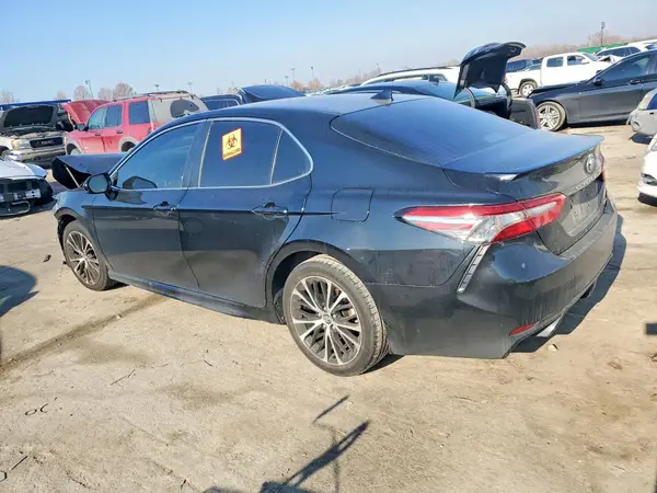 4T1B11HK5KU683726 2019 TOYOTA CAMRY - Image 2