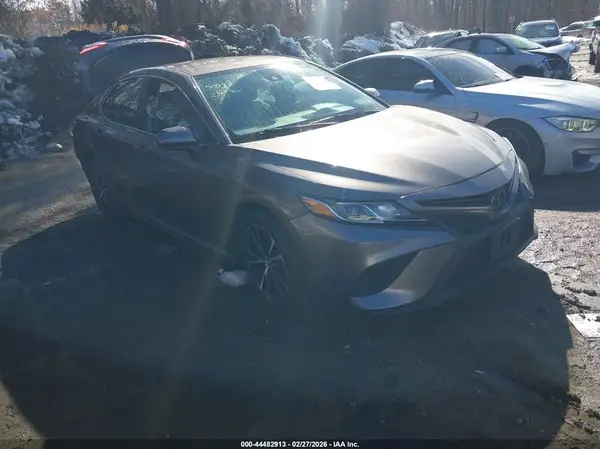 4T1B11HK5KU686027 2019 TOYOTA CAMRY - Image 1