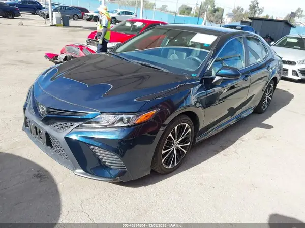 4T1B11HK5KU691129 2019 TOYOTA CAMRY - Image 2