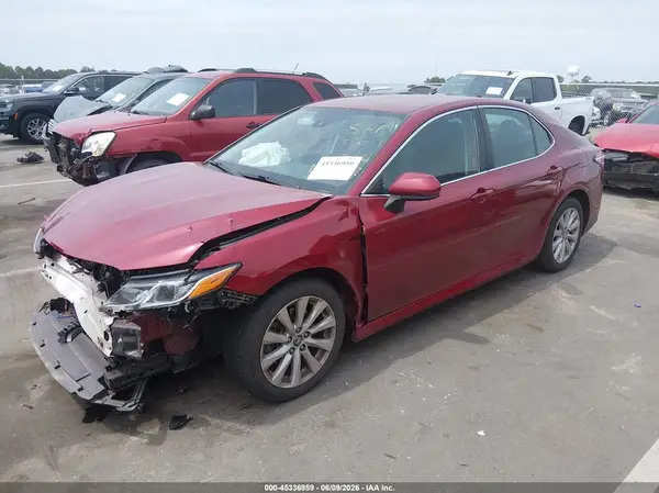 4T1B11HK5KU691499 2019 TOYOTA CAMRY - Image 2