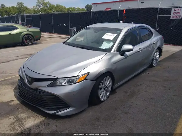 4T1B11HK5KU693589 2019 TOYOTA CAMRY - Image 2