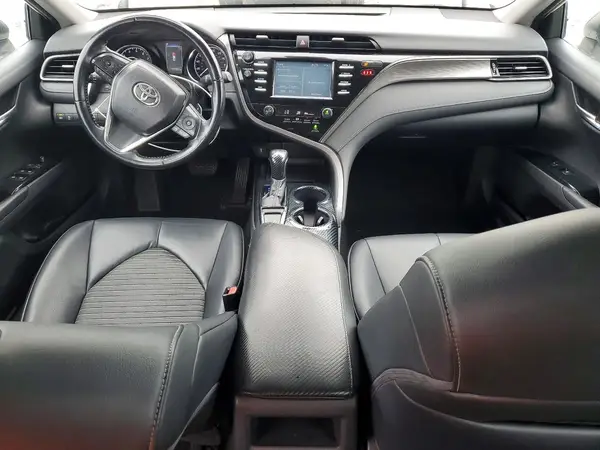 4T1B11HK5KU696833 2019 TOYOTA CAMRY - Image 8