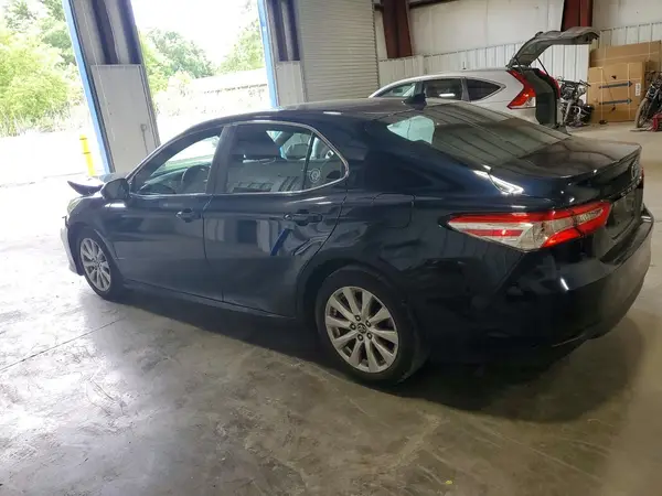 4T1B11HK5KU697870 2019 TOYOTA CAMRY - Image 2