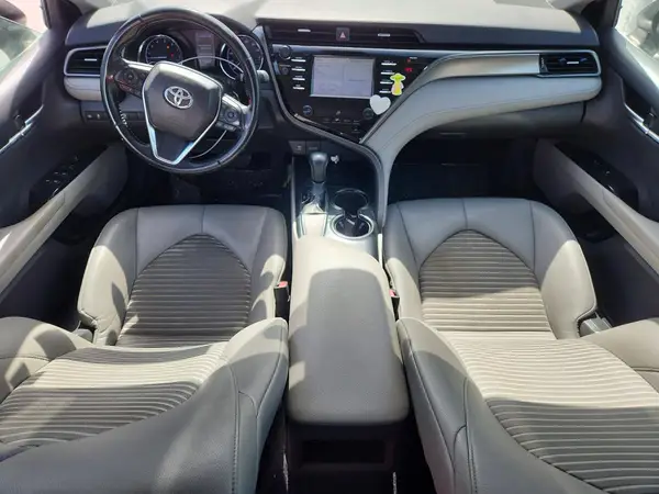 4T1B11HK5KU700329 2019 TOYOTA CAMRY - Image 8