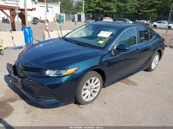 4T1B11HK5KU702338 2019 TOYOTA CAMRY - Image 2