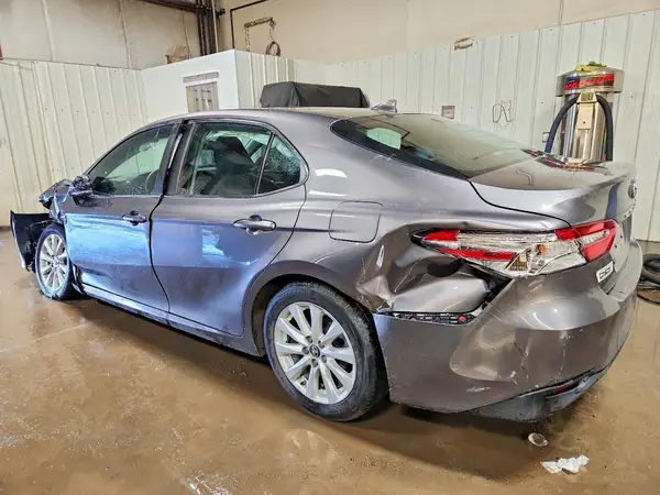 4T1B11HK5KU704784 2019 TOYOTA CAMRY - Image 2