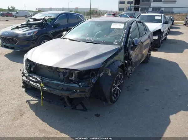 4T1B11HK5KU706406 2019 TOYOTA CAMRY - Image 2
