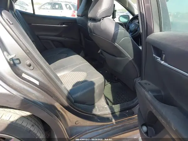4T1B11HK5KU706406 2019 TOYOTA CAMRY - Image 8