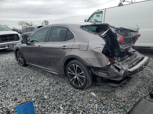 4T1B11HK5KU709404 2019 TOYOTA CAMRY - Image 2