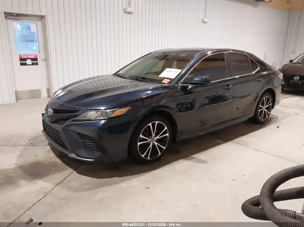 4T1B11HK5KU709919 2019 TOYOTA CAMRY - Image 2