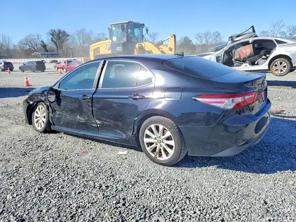 4T1B11HK5KU711718 2019 TOYOTA CAMRY - Image 2