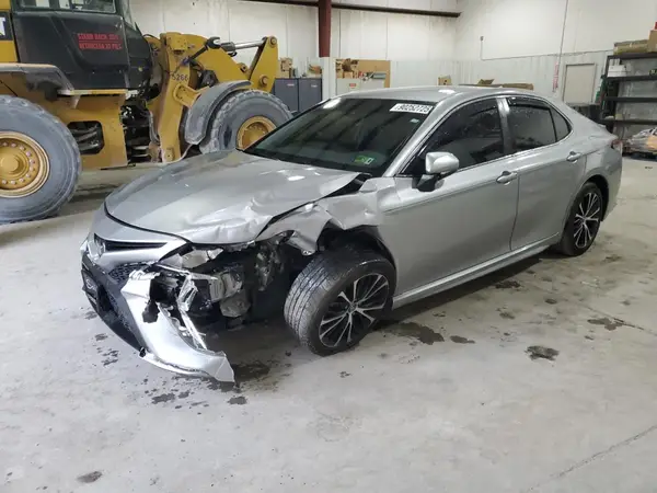 4T1B11HK5KU713128 2019 TOYOTA CAMRY - Image 1