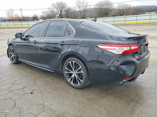 4T1B11HK5KU718295 2019 TOYOTA CAMRY - Image 2