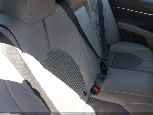 4T1B11HK5KU719169 2019 TOYOTA CAMRY - Image 8