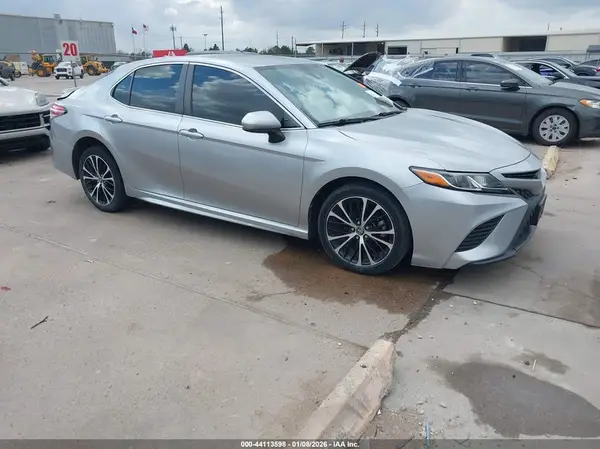 4T1B11HK5KU721469 2019 TOYOTA CAMRY - Image 1