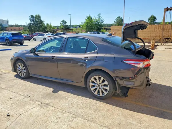 4T1B11HK5KU732357 2019 TOYOTA CAMRY - Image 2