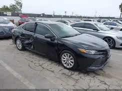 4T1B11HK5KU733962 2019 TOYOTA CAMRY