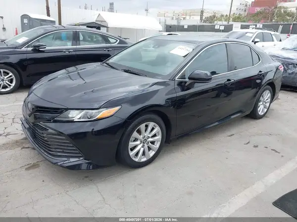 4T1B11HK5KU733962 2019 TOYOTA CAMRY - Image 2