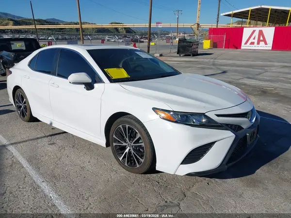 4T1B11HK5KU735226 2019 TOYOTA CAMRY - Image 1