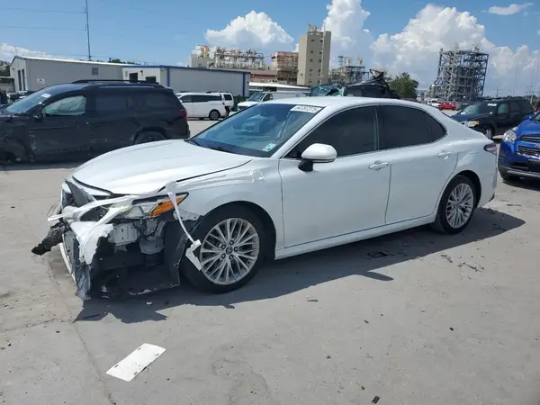 4T1B11HK5KU736750 2019 TOYOTA CAMRY - Image 1
