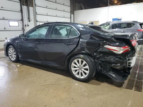 4T1B11HK5KU740748 2019 TOYOTA CAMRY - Image 2