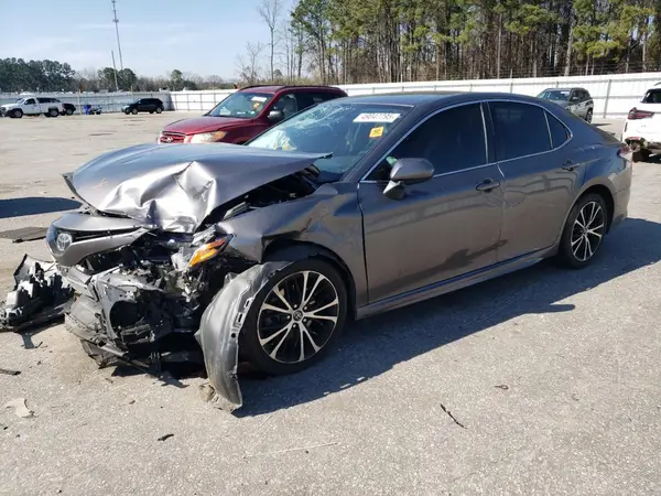 4T1B11HK5KU741138 2019 TOYOTA CAMRY - Image 1