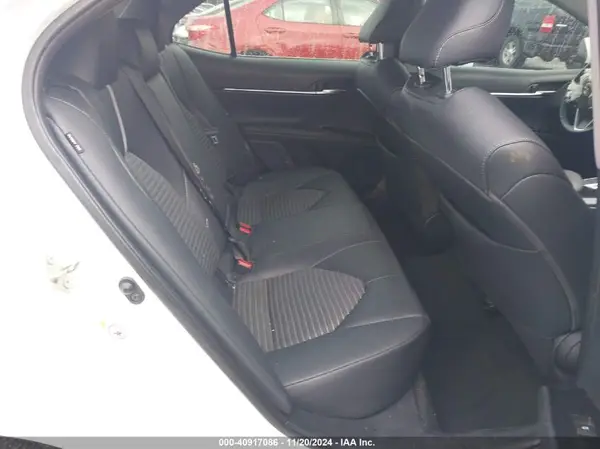 4T1B11HK5KU742807 2019 TOYOTA CAMRY - Image 8