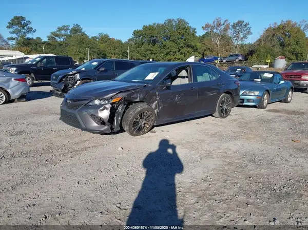 4T1B11HK5KU745027 2019 TOYOTA CAMRY - Image 2