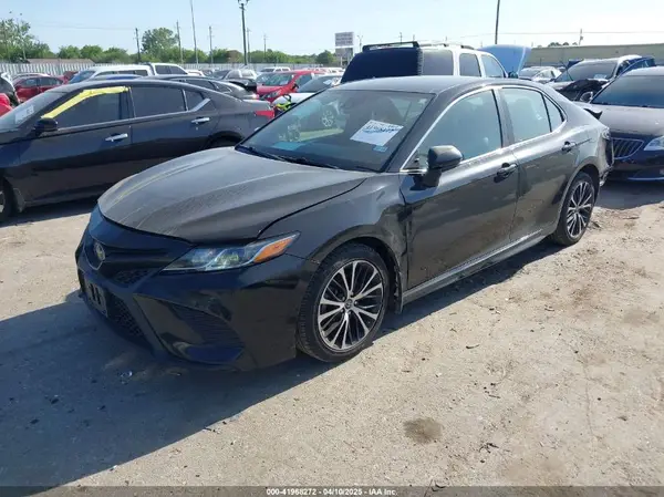 4T1B11HK5KU746677 2019 TOYOTA CAMRY - Image 2