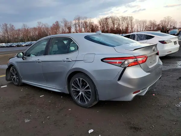 4T1B11HK5KU749997 2019 TOYOTA CAMRY - Image 2