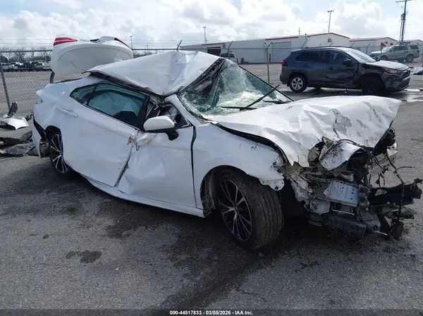 4T1B11HK5KU755105 2019 TOYOTA CAMRY - Image 1