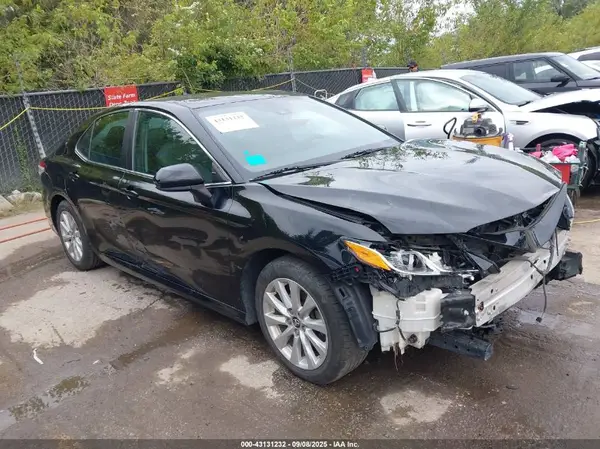 4T1B11HK5KU755248 2019 TOYOTA CAMRY - Image 1