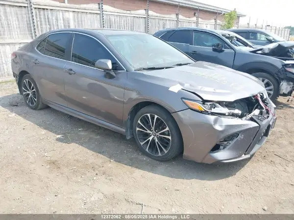 4T1B11HK5KU755282 2019 TOYOTA CAMRY - Image 1
