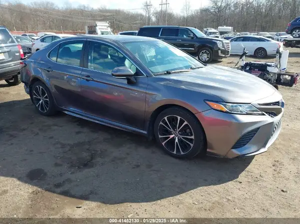 4T1B11HK5KU756156 2019 TOYOTA CAMRY - Image 1
