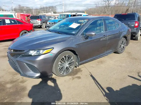 4T1B11HK5KU756156 2019 TOYOTA CAMRY - Image 2