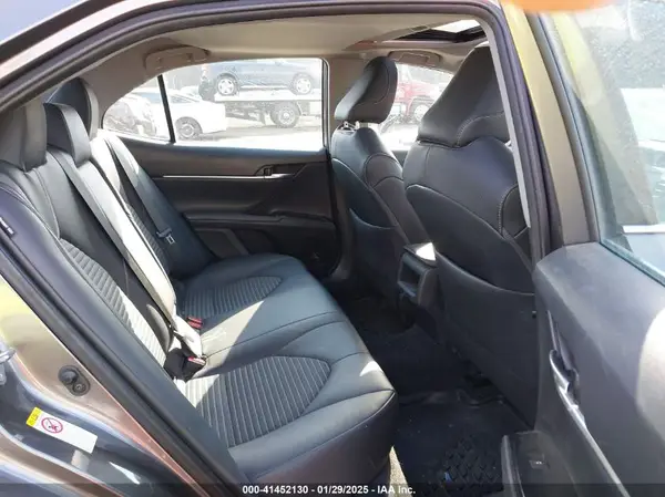 4T1B11HK5KU756156 2019 TOYOTA CAMRY - Image 8