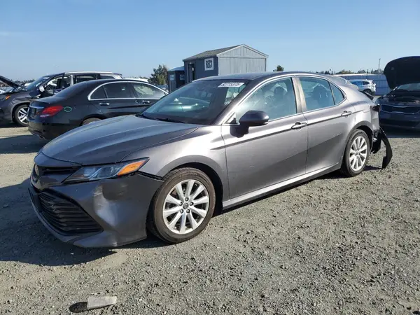 4T1B11HK5KU758800 2019 TOYOTA CAMRY - Image 1