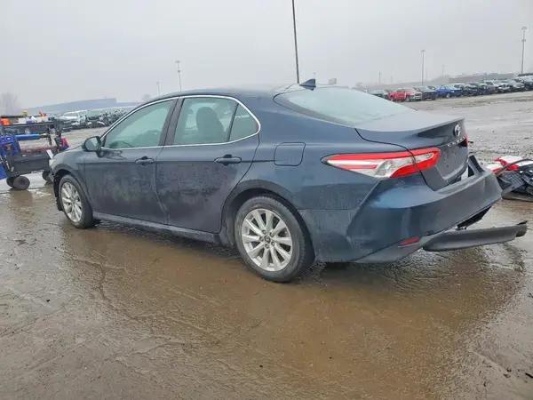 4T1B11HK5KU759462 2019 TOYOTA CAMRY - Image 2